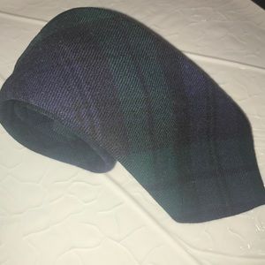 Golden clasp by prince consort tie